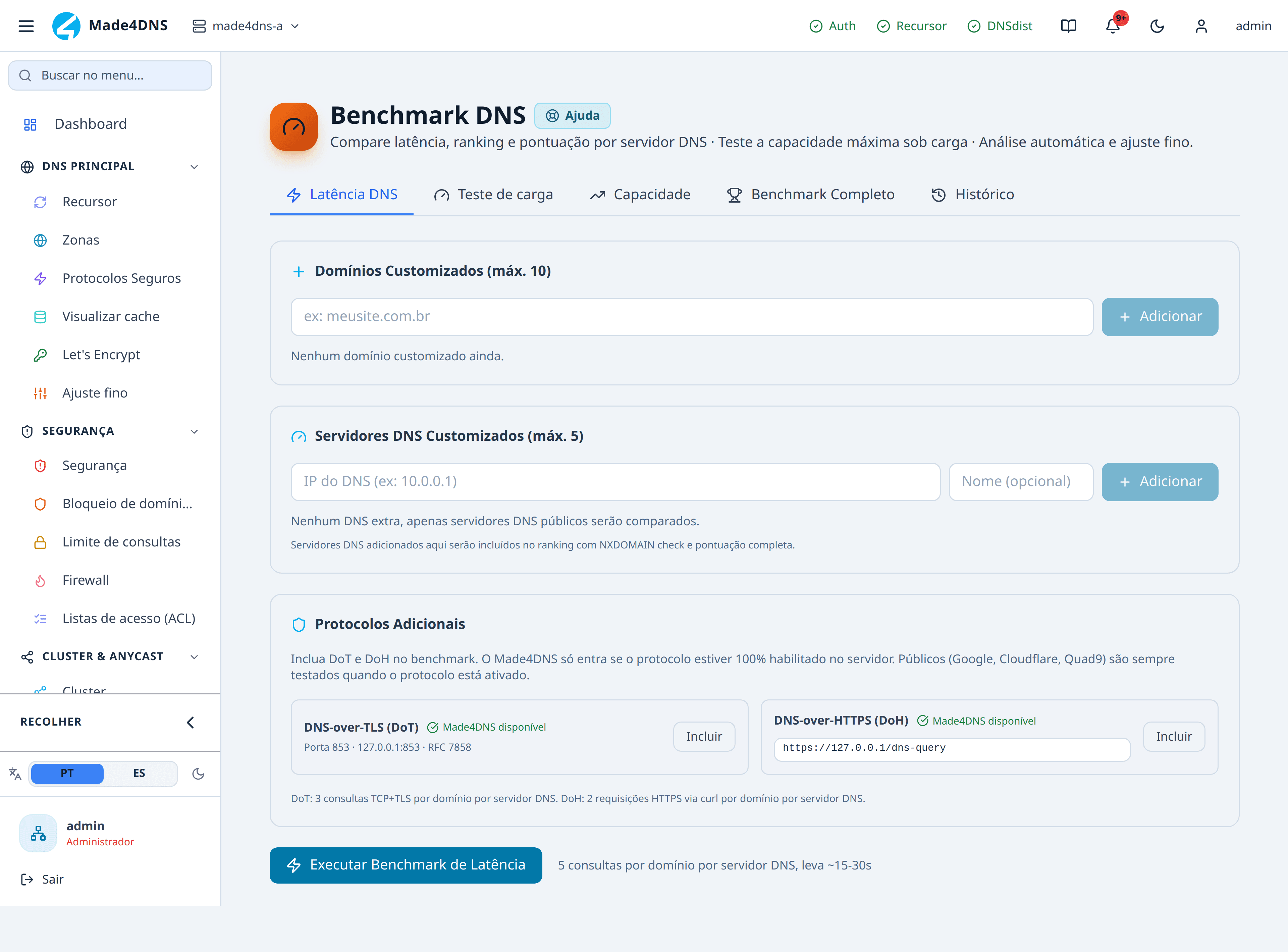 Tela de benchmark integrado com abas de latência, teste de carga e capacidade